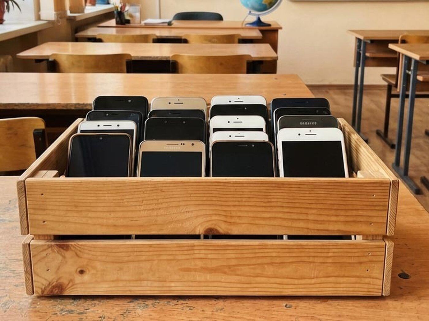 Cellphone classroom ban