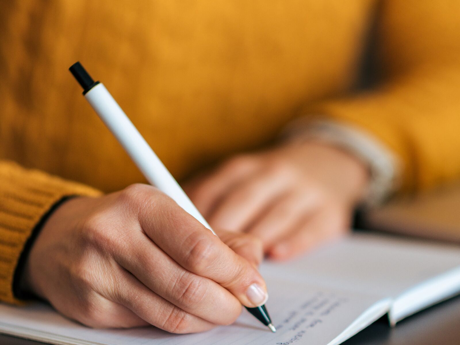 What Is Precise Language? How Better Word Choice Makes Writing Clearer